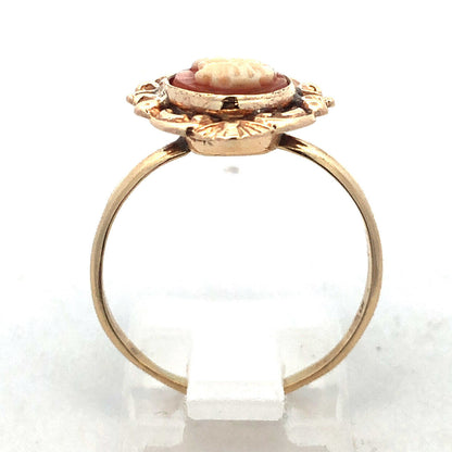 Victorian 10K Yellow Gold Oval Carved Cameo Floral Scroll Statement Ring