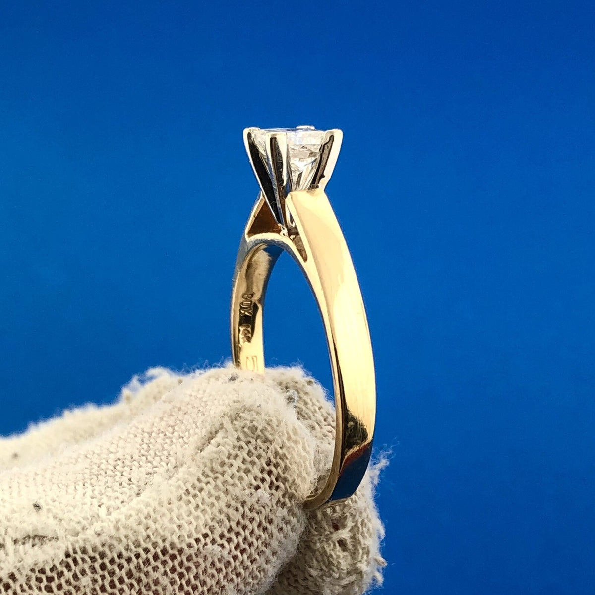 Classic Elegant BDX 14k Yellow Gold Solitaire Princess Diamond Engagement Ring