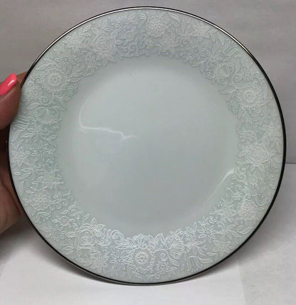 Retired Noritake Ravel Pattern White Flowers w/Blue Silver Bread/Butter Plate