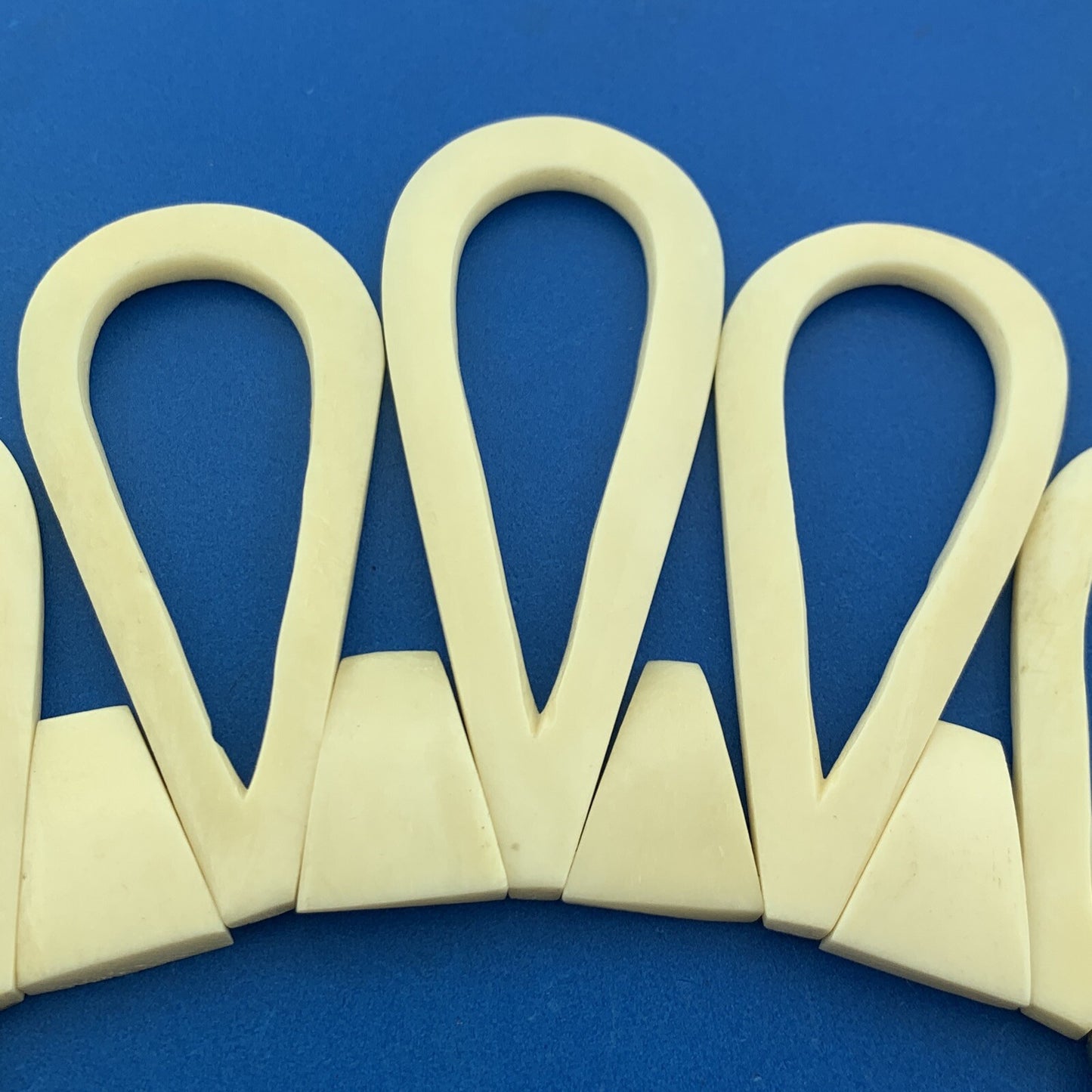 Modernist SilverTone Laminated Lucite Faux Bone Abstract Bead Statement Necklace