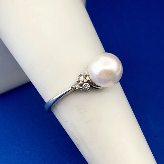 Elegant 14K White Gold Pearl Diamond Bridal Sweetheart Anniversary Ring