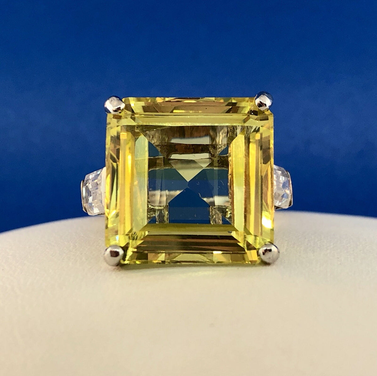 Spectacular Sterling Silver 925 Yellow White CZ Statement Fashion Cocktail Ring