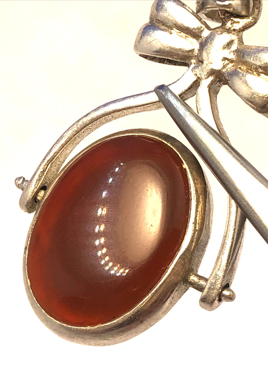 Designer A 925 Sterling Silver Oval Green Onyx and Carnelian Bow Spinner Pendant