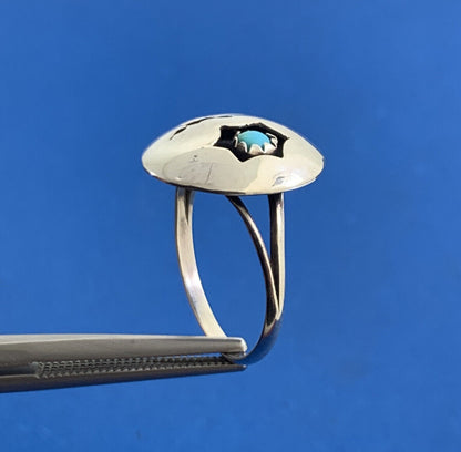 Native American Signed 925 Sterling Silver Turquoise Cabochon Storyteller Ring