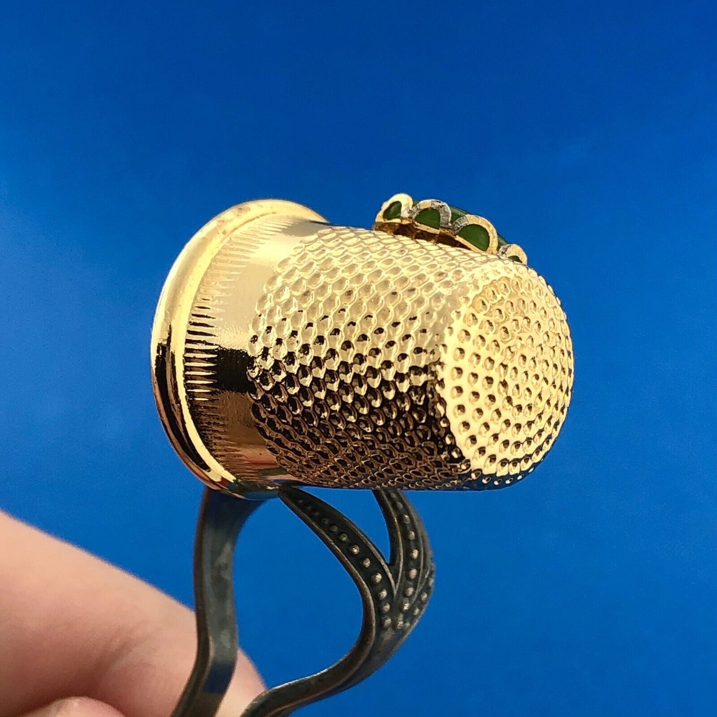 Vintage Gold Tone Jeweled Sewing Thimble Jade Cabochon With Original Box