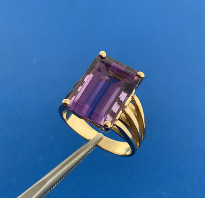 Designer CID 10k Yellow Gold Emerald Cut Purple Amethyst Regal Ring Size 6.75