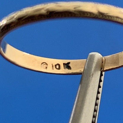 Vintage 10K Yellow Gold Floral Scroll Child Baby Band Ring