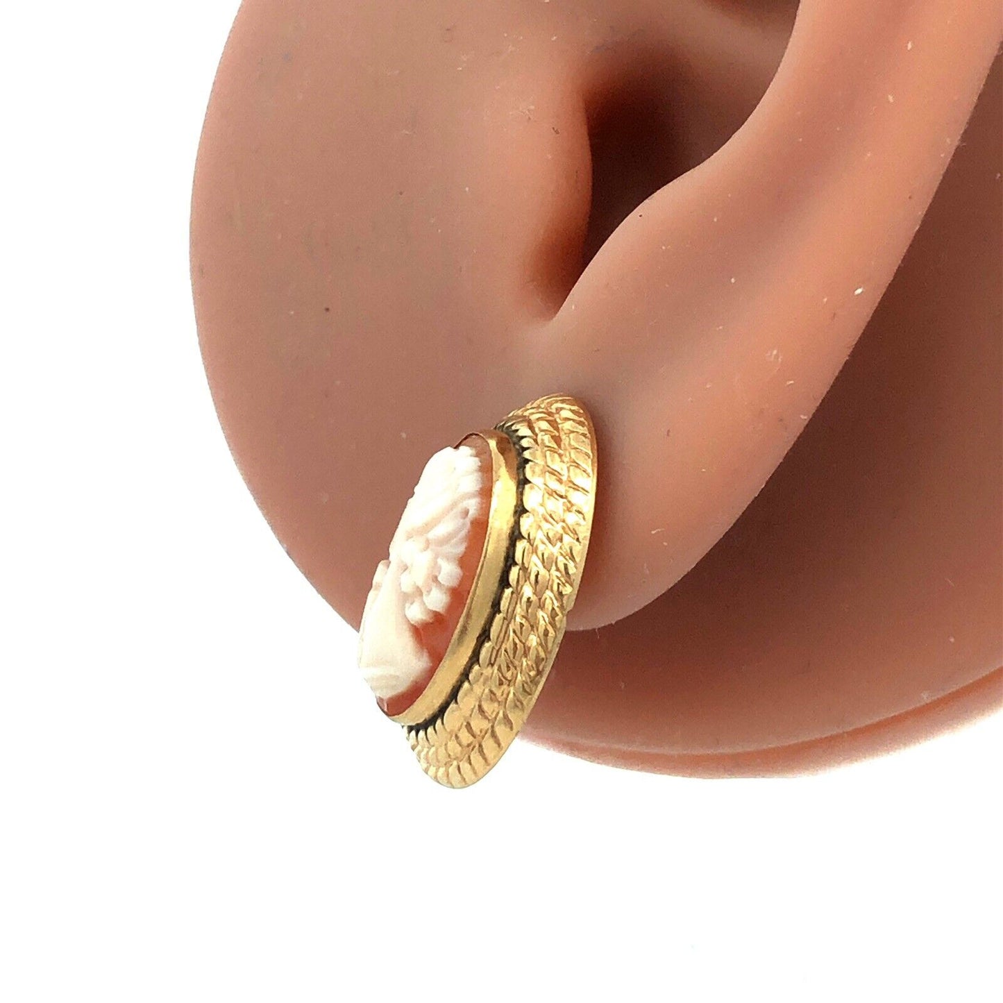 Vintage 14K Yellow Gold Oval Carved Cameo Stud Earrings