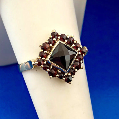 Vintage Designer Sterling Silver 925 Vermeil Garnet January Anniversary Ring