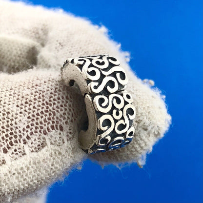 Authentic PANDORA Moments 925 Sterling Silver Serpentine Swirl Clip Charm 790338