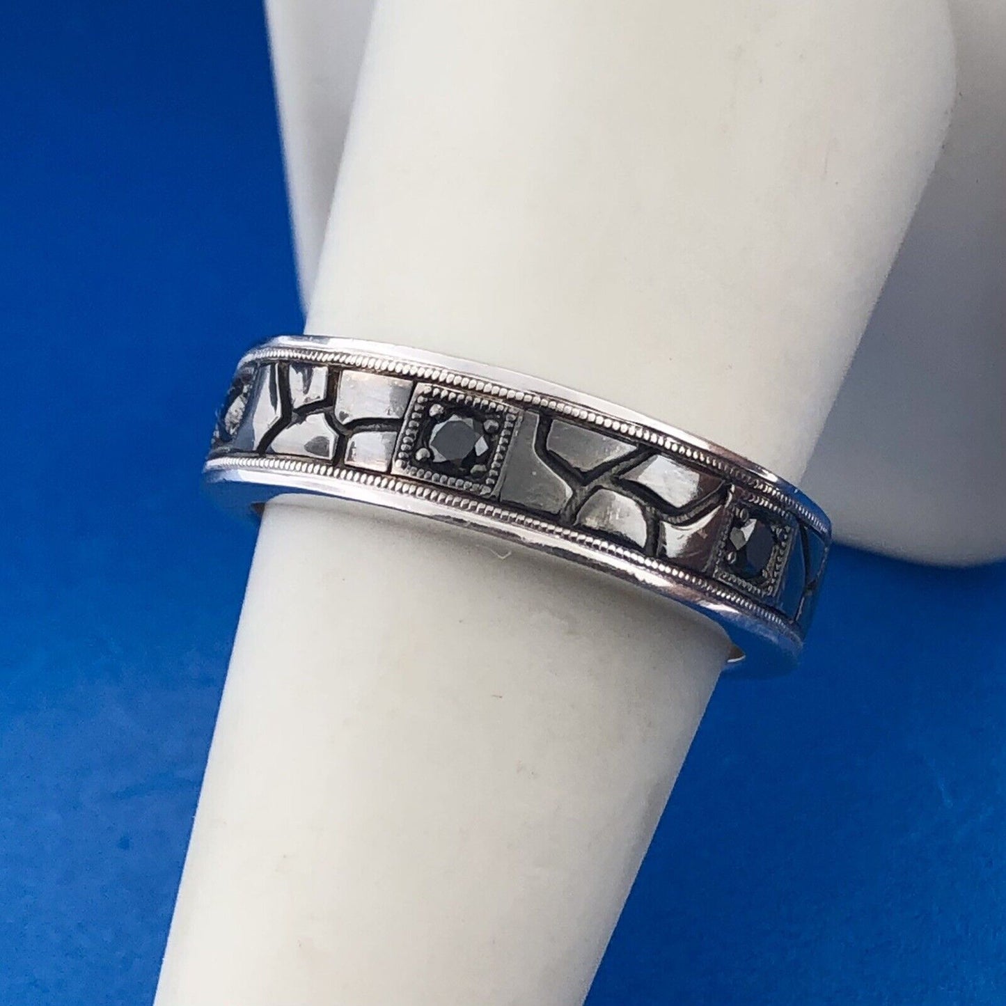 Neil Lane 14K White Gold Black Diamond Sz 8.75 Unisex Wedding Bridal Band Ring