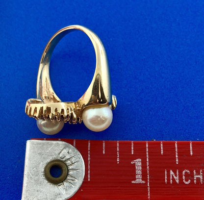 Vintage 14K Yellow Gold Garnet Pearl Free Form Cocktail Anniversary Ring