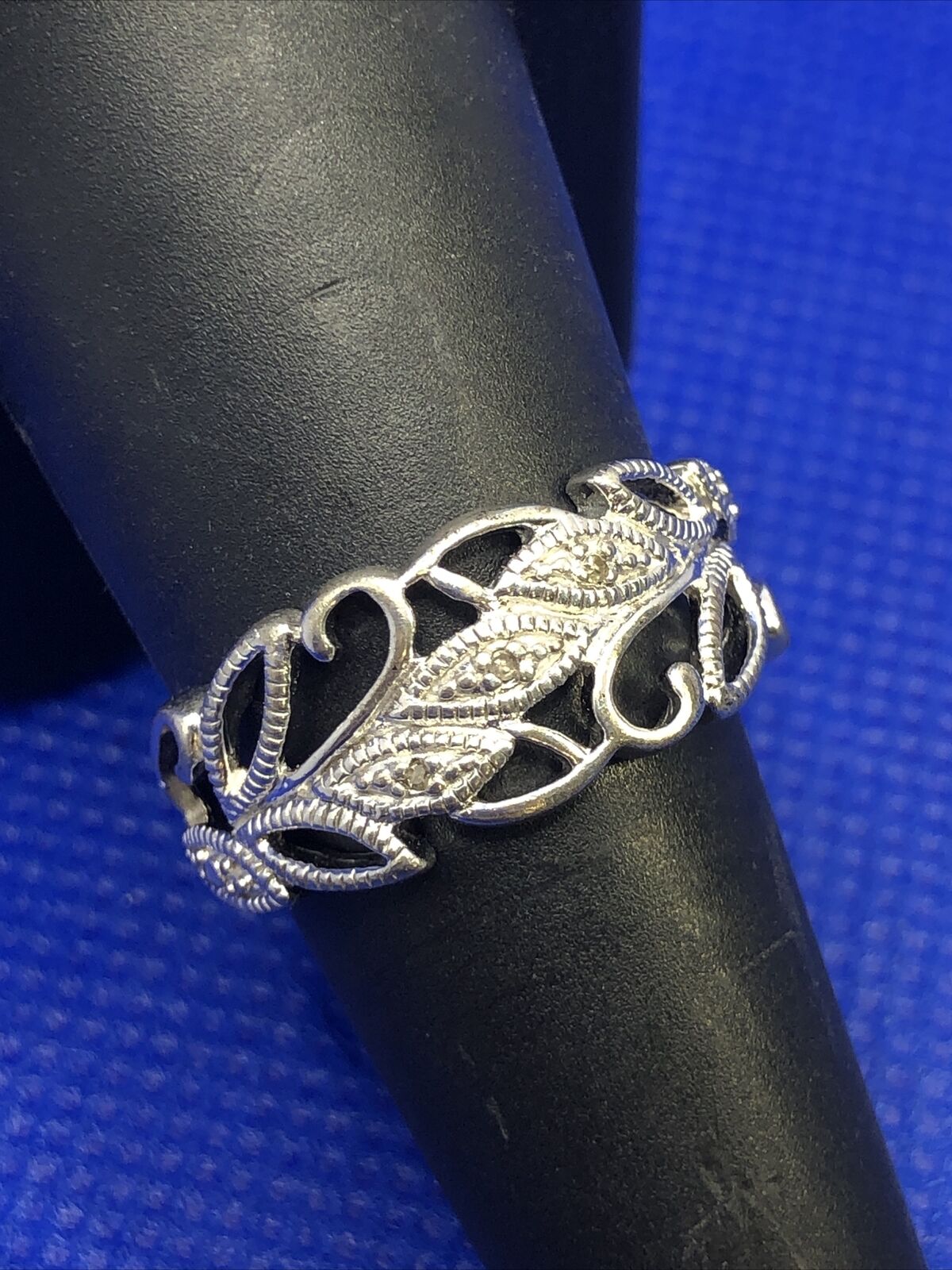 Designer RJ 925 Sterling Silver Diamond Leaves Filigree Cigar Band Ring