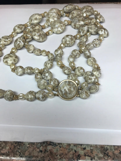 Vintage Gold Tone Pearl Nugget Lucite Faux Agate Bead Three Strand Drop Necklace