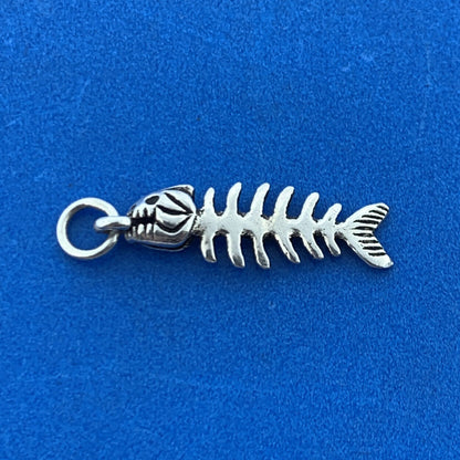 Retro 925 Sterling Silver Fish Bones Strength Tenacity Bracelet Pendant Charm