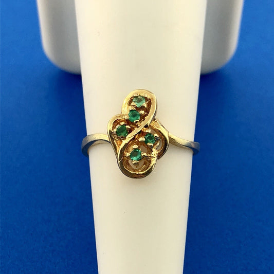 Estate 14K Yellow Gold Emerald Free Form Cluster May Anniversary Sweetheart Ring