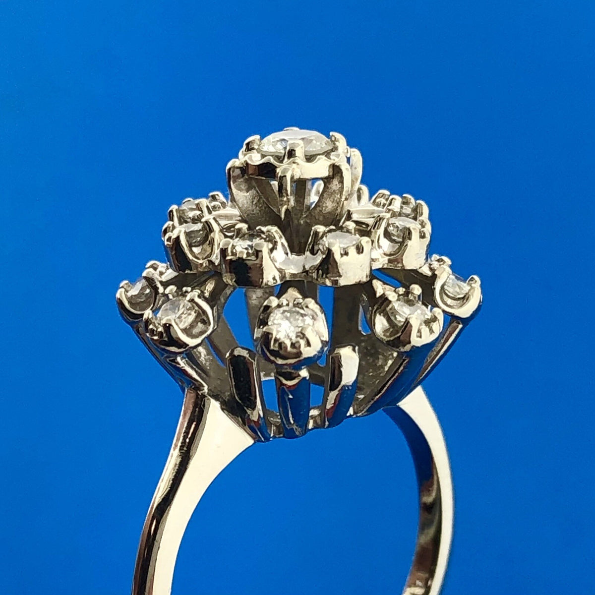 Gorgeous 14k White Gold Round Cut Diamond Blooming Tower Cluster Ring Size 7.5