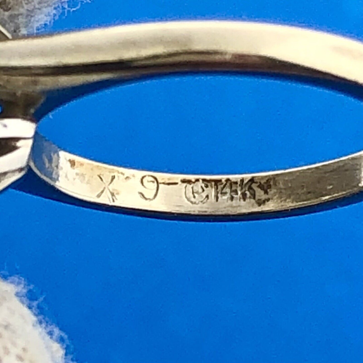 Gorgeous 14k White Gold Marquise Cut Emerald Diamond Accent Ring Size 2.75