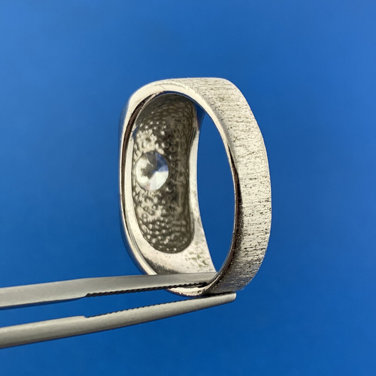 Designer SETA 925 Sterling Silver White Amethyst Mens Florentine Polished Ring