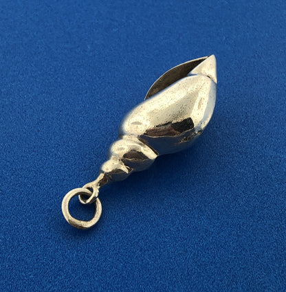 Vintage 925 Sterling Silver Conch Sea Shell Ocean Beach Life Drop Pendant