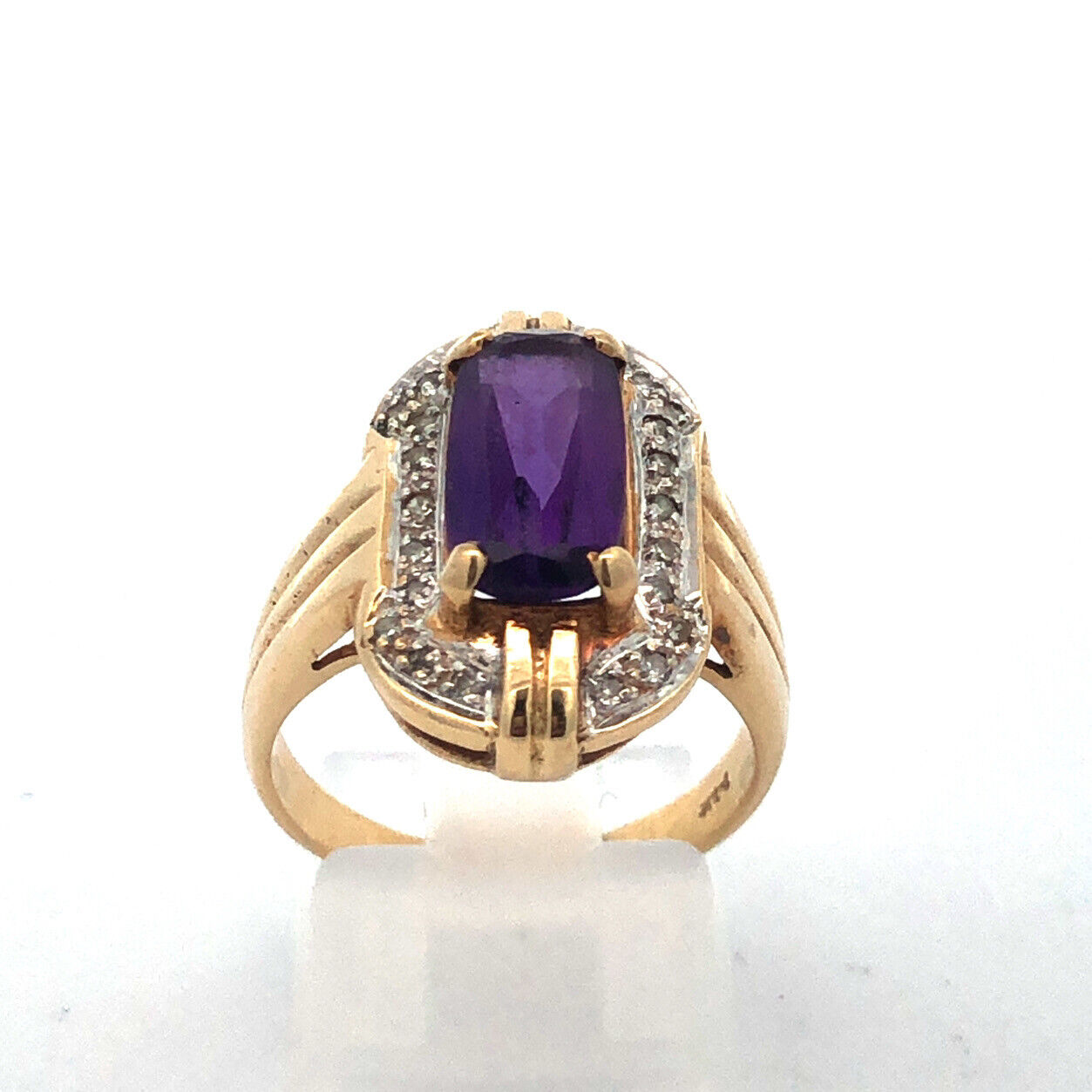 Vintage 14K Yellow Gold Oval Amethyst Diamond Halo Statement Anniversary Ring