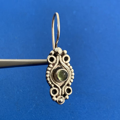Estate 925 Sterling Silver Peridot Cabochon Bead & Scroll Dangle Earrings