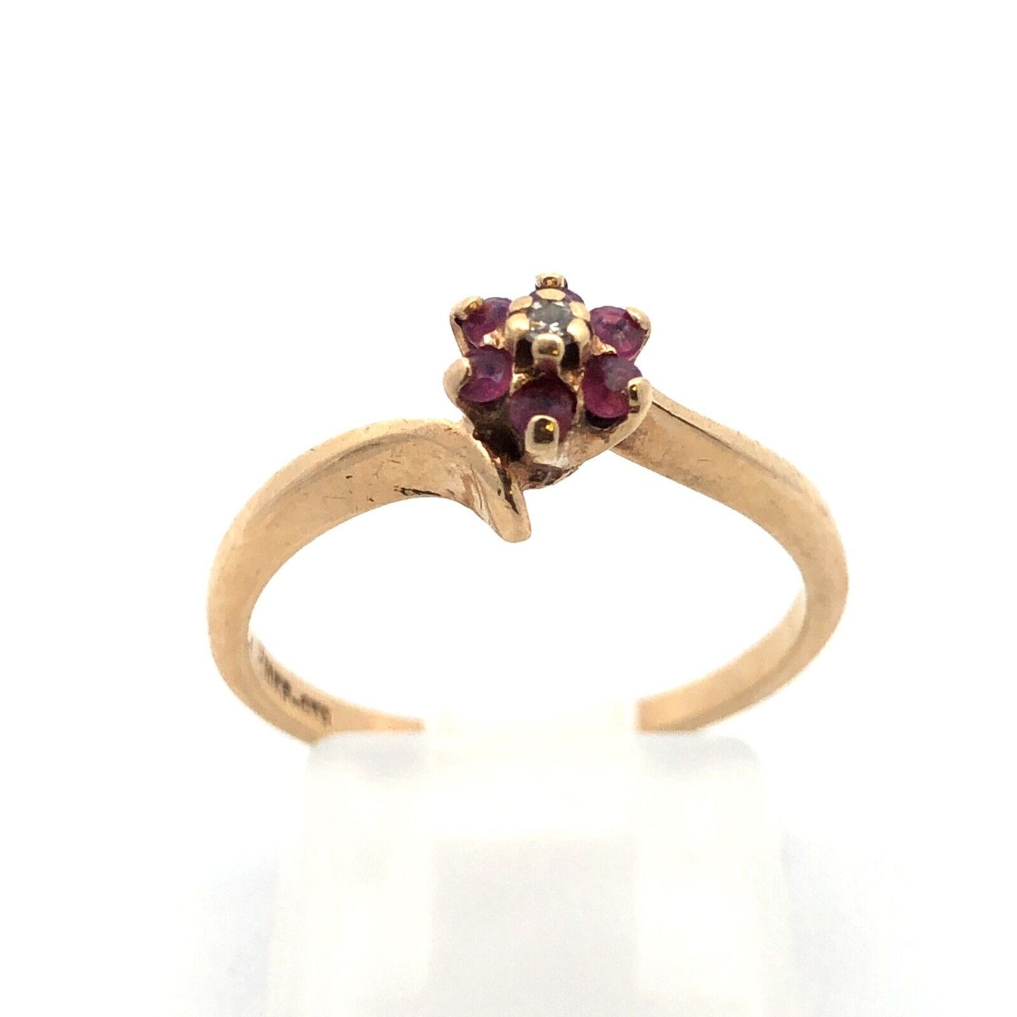 Designer GTR 10K Yellow Gold Round Purple Ruby Diamond Flower Promise Ring