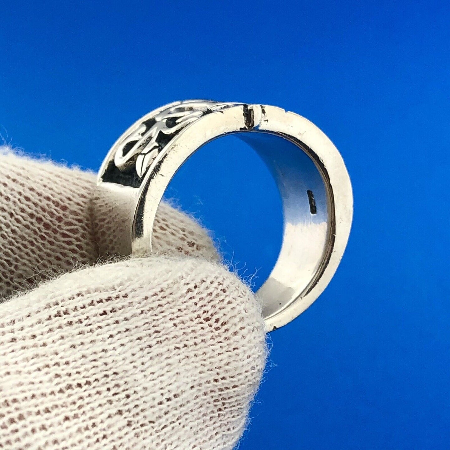 Stunning Sterling Silver 925 Engraved Floral Vine Fleur De Lis Cigar Ring Size 8