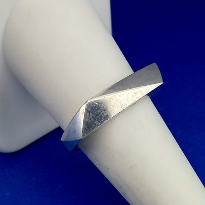 Authentic Modern Sterling Silver Fossil Ring - Size 7.75