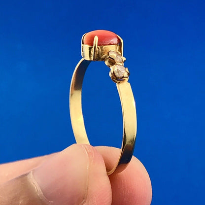 Vintage 14K Yellow Gold Orange Tiger Eye Cubic Zirconia Modern Free Form Ring