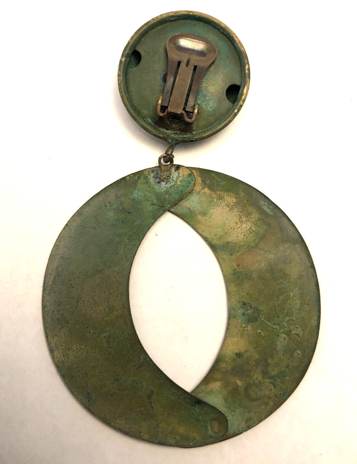 1980's Vintage Dannah Oxidized Green Gold Tone Metal Statement Clip On Earrings