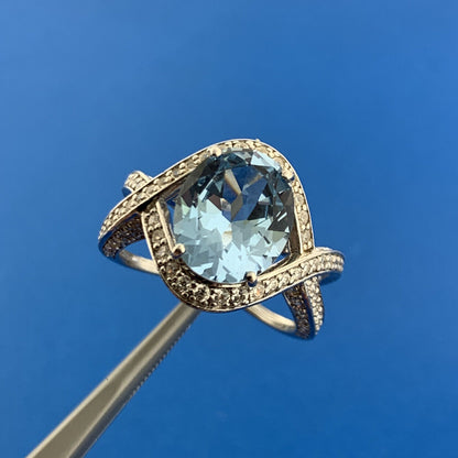 Stunning Sterling Silver Blue Topaz Solitaire CZ Accents December Occasion Ring