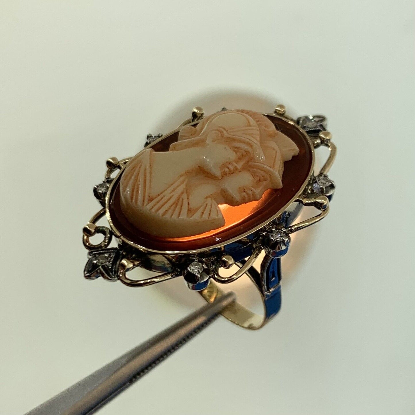 Vintage 14K Yellow Gold Double Carved Soldier Cameo Diamond Accent Etruscan Ring