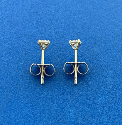 Gorgeous 14k White Gold Round Cut Diamond Friction Back Stud Earrings