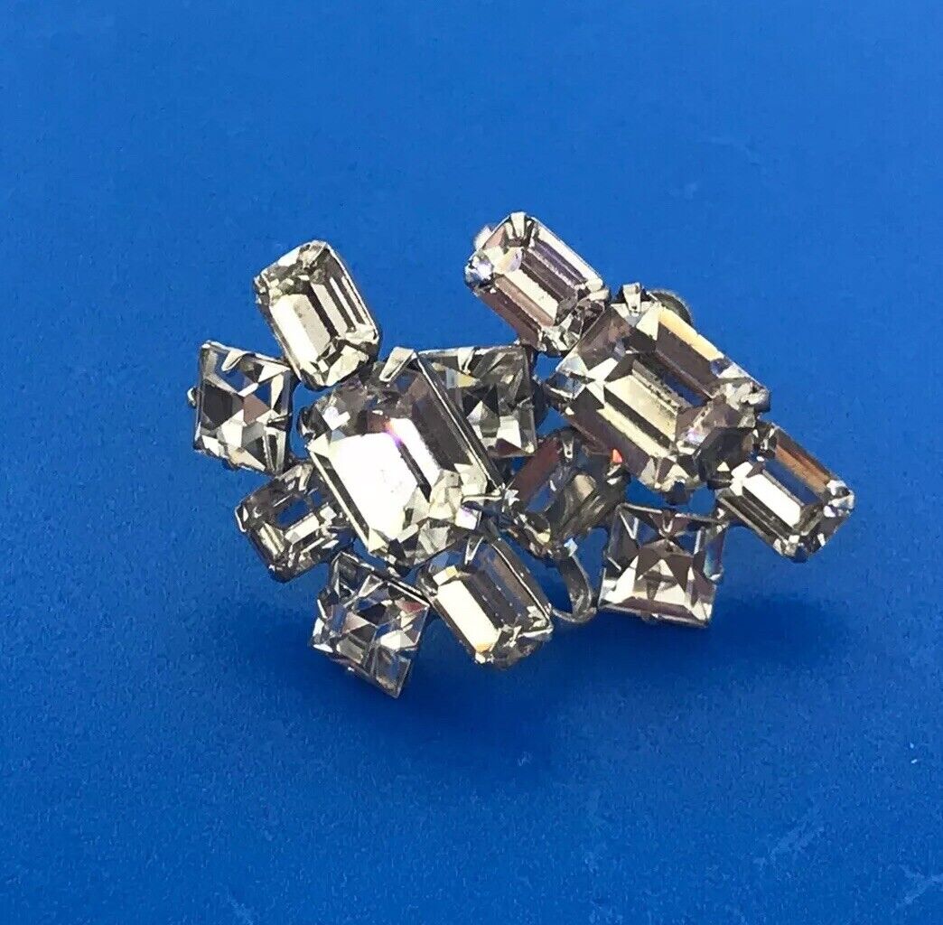 Runway Quality Silver Tone Crystal Rhinestone Bridal Wedding Screw Back Earrings