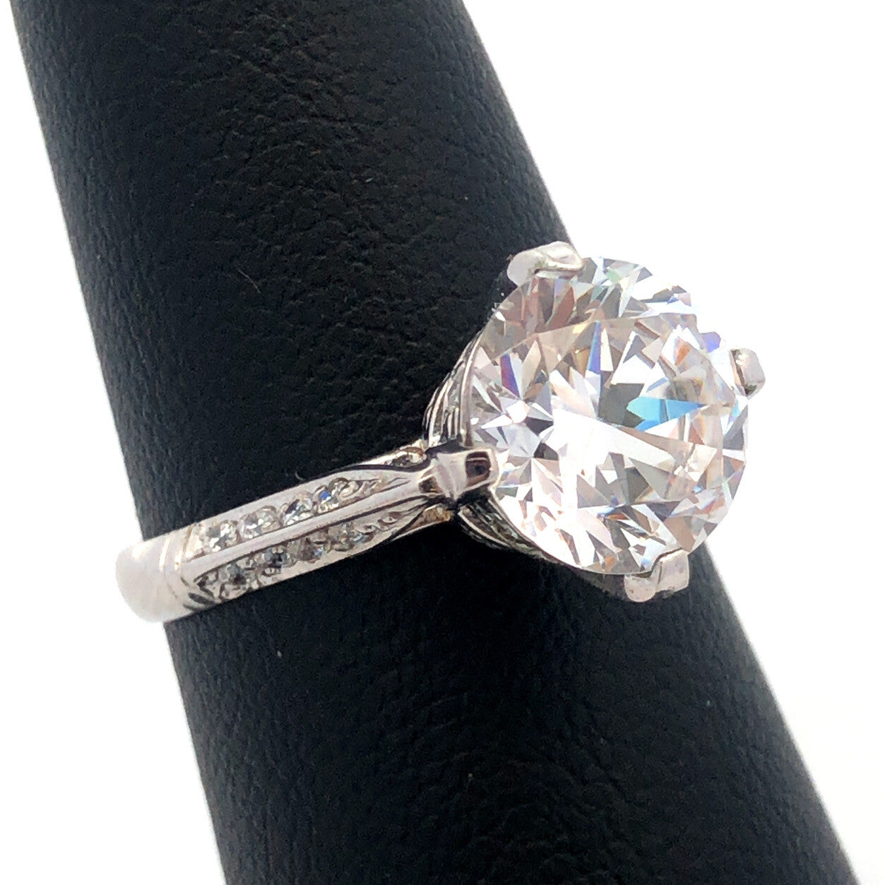 Stunning 14K White Gold Cubic Zirconia CZ Solitaire w CZ Accents Engagement Ring