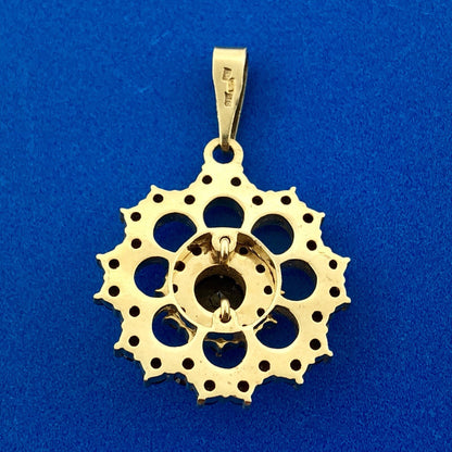 Designer 14K Yellow Gold Garnet Floral Cluster January Anniversary Pendant