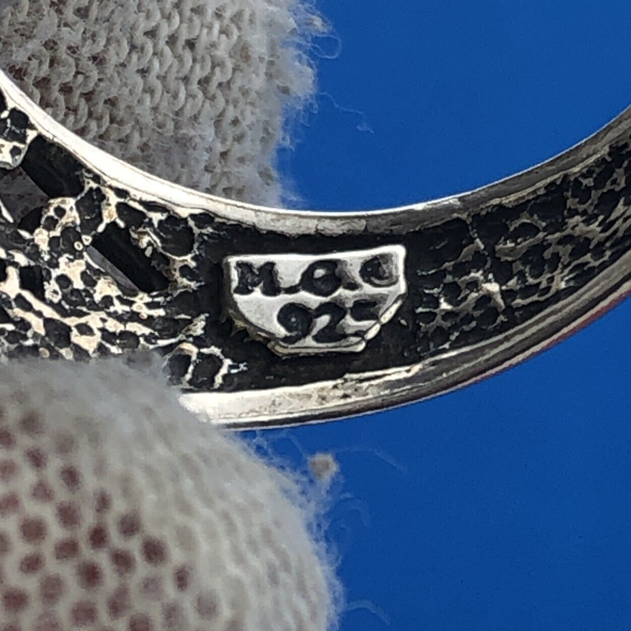 Designer MGC Sterling Silver 925 Oval Red Coral Filigree Scroll Cocktail Ring