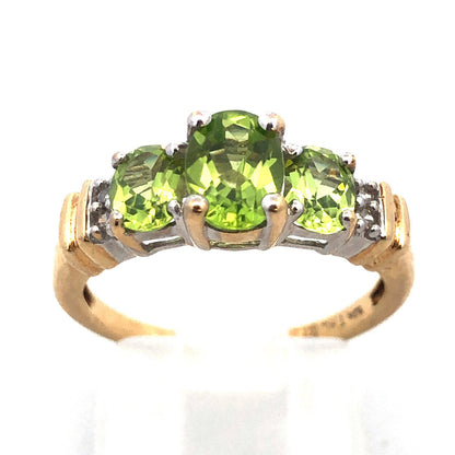 Stunning 10K Yellow Gold Oval Peridot Diamond Birthday Anniversary Ring