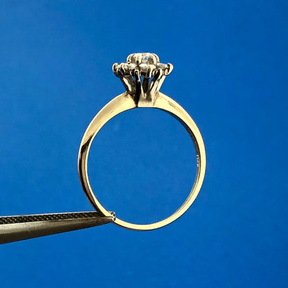 Vintage 14K Yellow Gold Diamond Floral Cluster Engagement Anniversary Ring