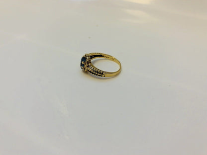 Vintage 10K Yellow Gold Oval Blue Topaz Triple Shank December Cocktail Ring
