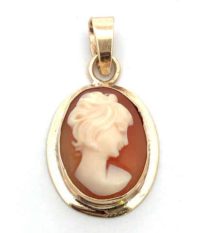 Estate 14K Yellow Gold Oval Orange White Carved Cameo Pendant