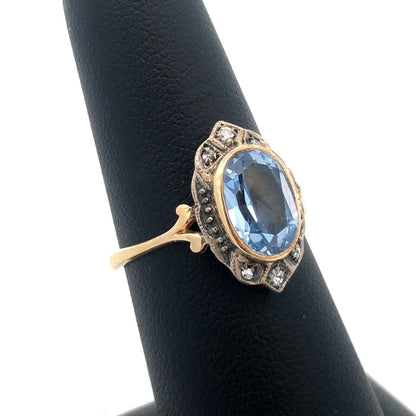 Vintage 925 Sterling Silver Gold Vermeil Oval Blue Cubic Zirconia Accented Ring