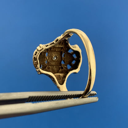 Gorgeous 14k Yellow Gold Round Cut Diamond Small Heart Filigree Ring Size 5.5