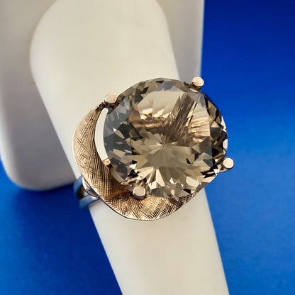 Gorgeous 14k Yellow Gold Large Smoky Quartz Free Form Statement Ring Size 7.25