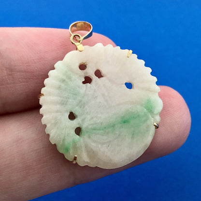 Vintage 18K Yellow Gold Carved White Green Jade Jadeite Oriental Disc Pendant