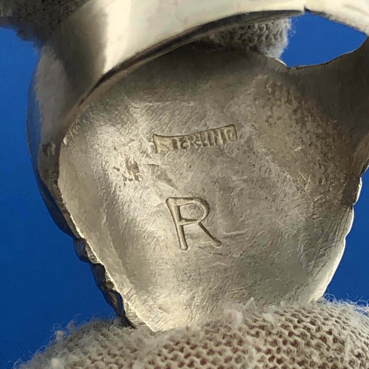 Native American Signed R Sterling Silver Chunky Turquoise Cabochon Unisex Ring