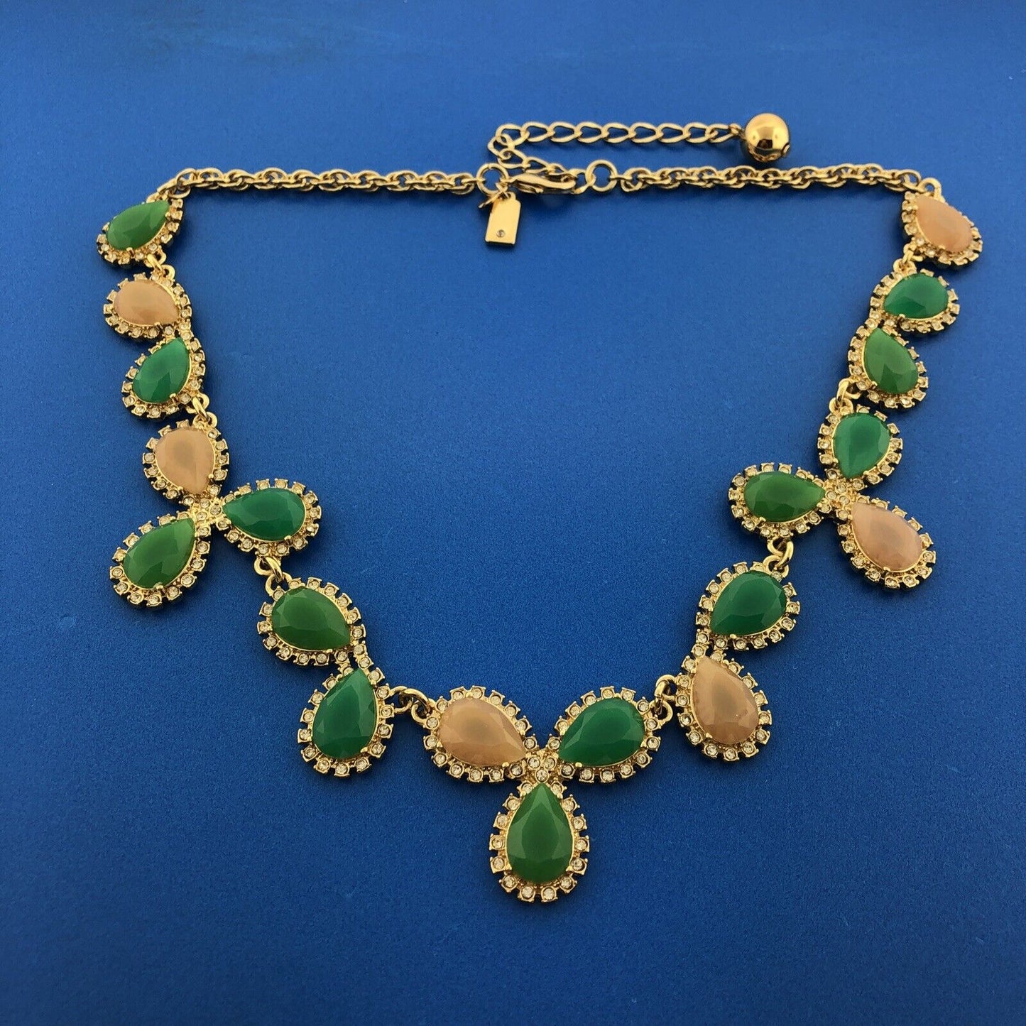 Kate Spade Gold Tone Rhinestone Glass Stone Floral Panel Collar Necklace W/Pouch