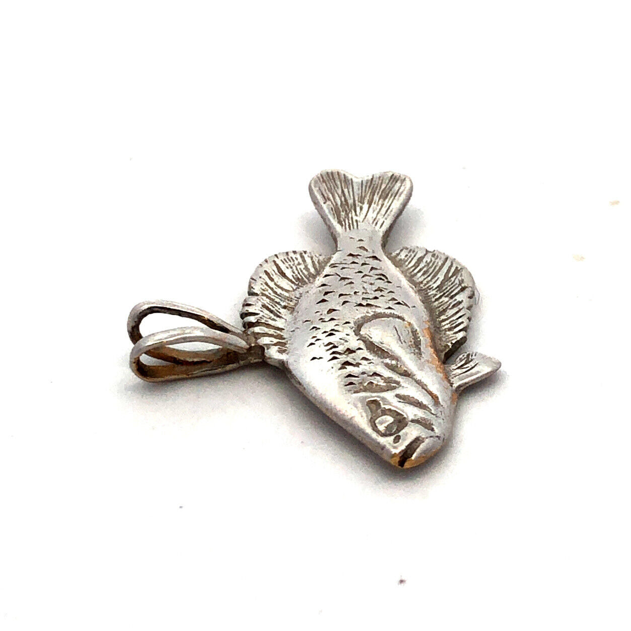 Vintage 14K White Gold Bass Crappie Textured Fish Fisherman Pendant