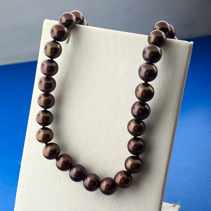 Lustrous Designer 14K Yellow Gold Uniform Chocolate Pearl Necklace